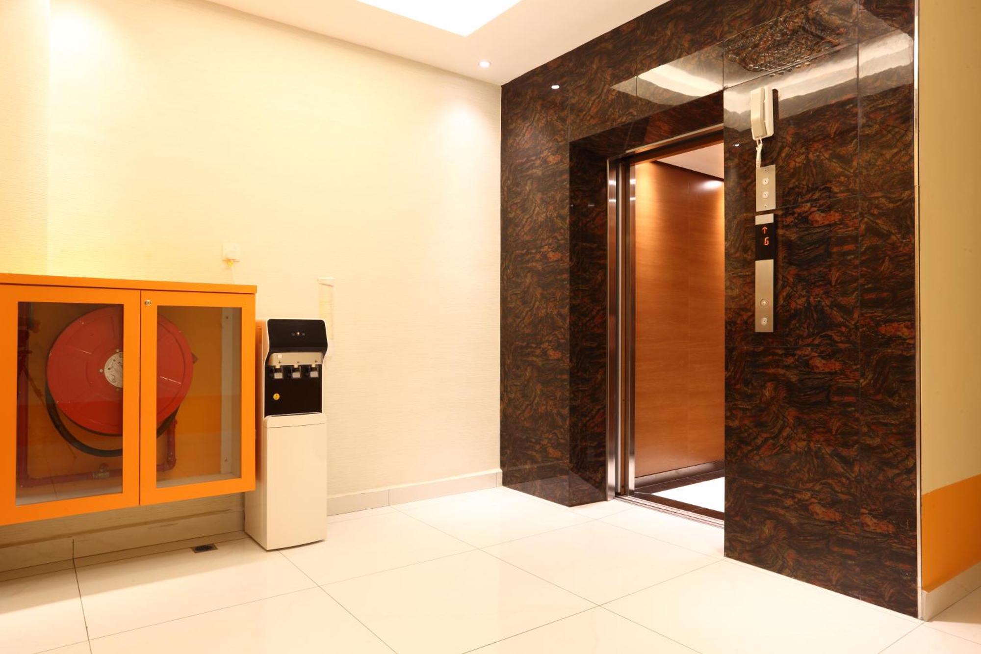 Yee Hotel Permas Jaya Johor Bahru Exterior photo