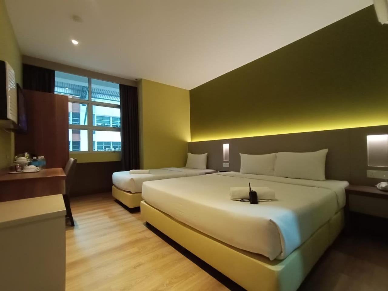 Yee Hotel Permas Jaya Johor Bahru Exterior photo
