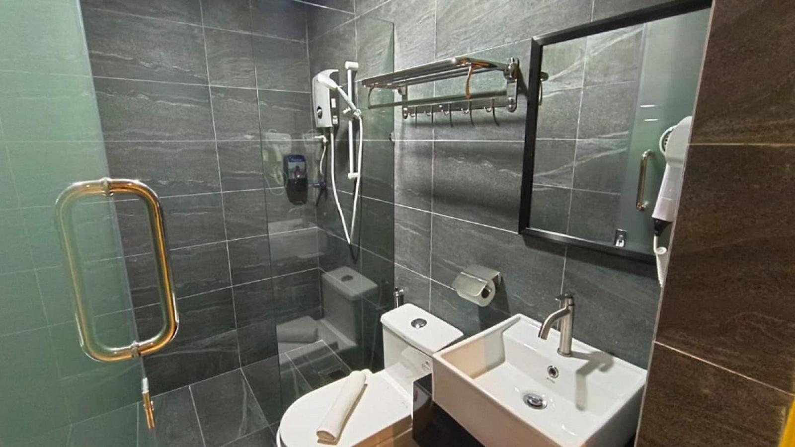 Yee Hotel Permas Jaya Johor Bahru Exterior photo