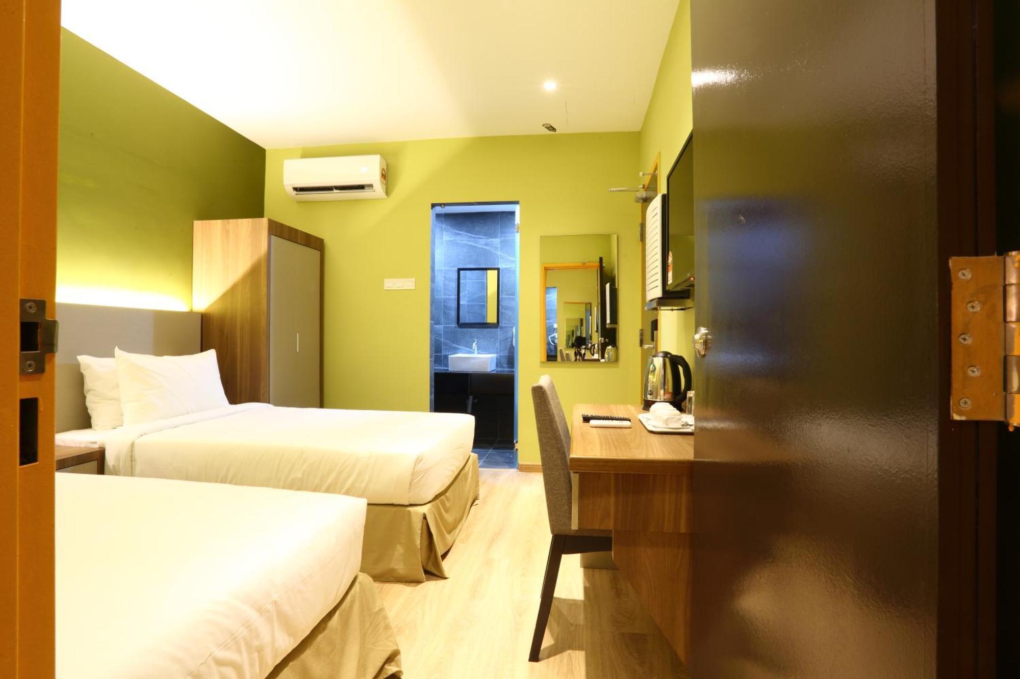 Yee Hotel Permas Jaya Johor Bahru Exterior photo